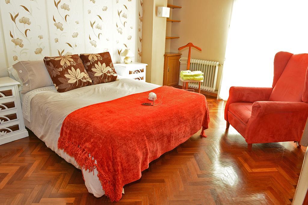 Cruxa Apartments Garaje Incluido Santiago de Compostela Habitación foto